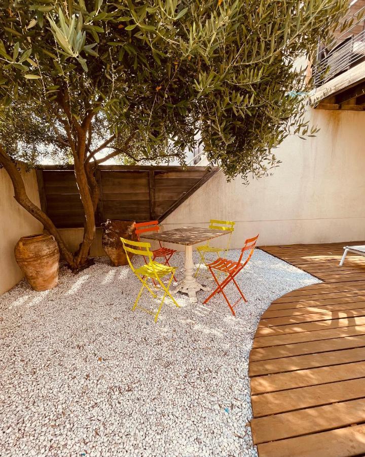 Cassis, le Grand Bleu, triplex vue mer, port plage 10mn à pieds Esterno foto