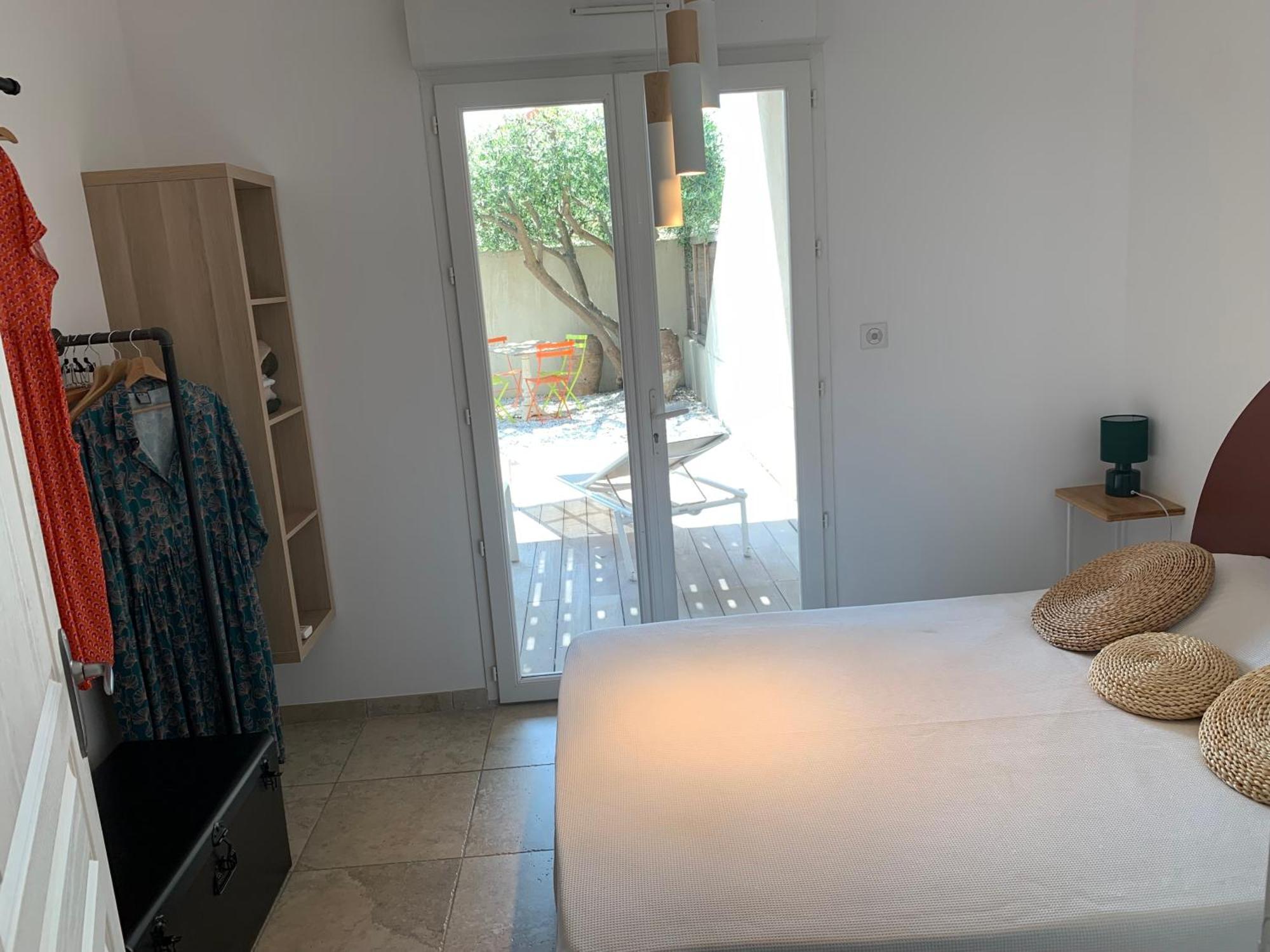 Cassis, le Grand Bleu, triplex vue mer, port plage 10mn à pieds Esterno foto